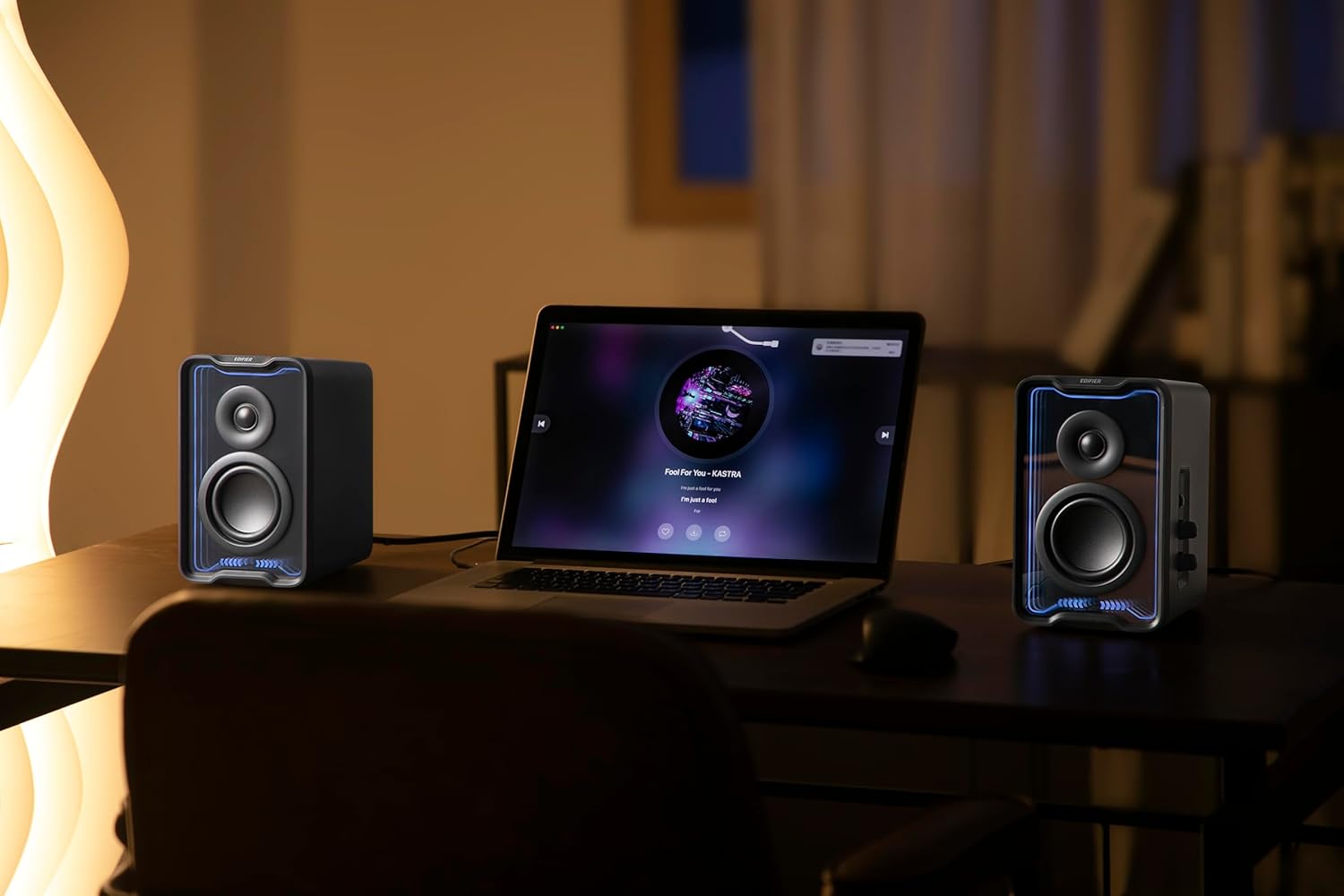 EDIFIER QR30 - Haut-Parleurs Actifs avec Bluetooth V5.4, Effets Lumineux dynamiques. 30 Watts RMS